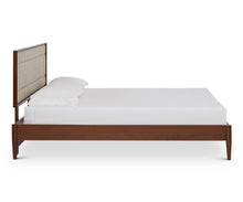 Load image into Gallery viewer, Juneau Bed
